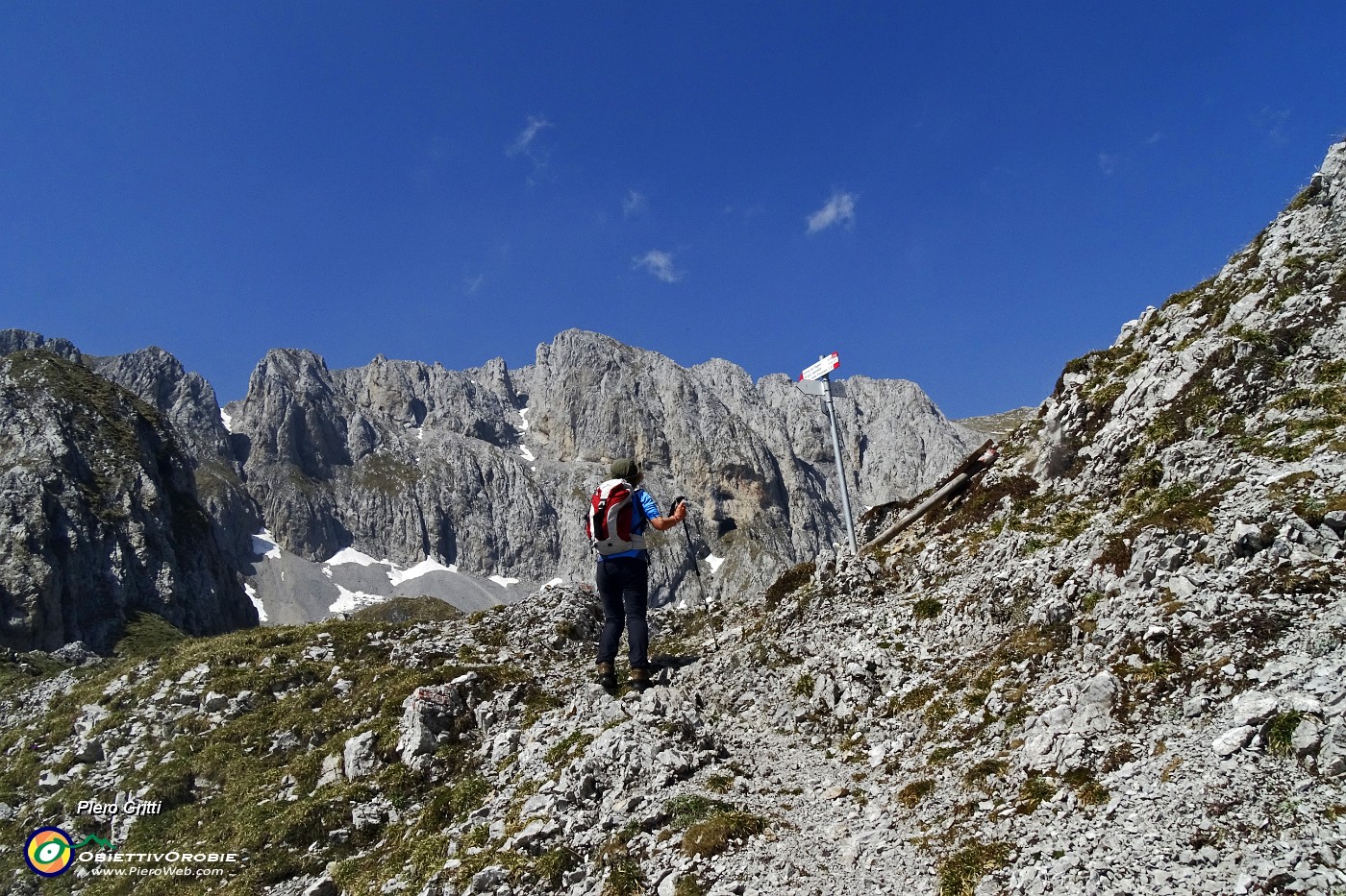 79 Al Passo di Pozzera (2126 m).JPG -                                